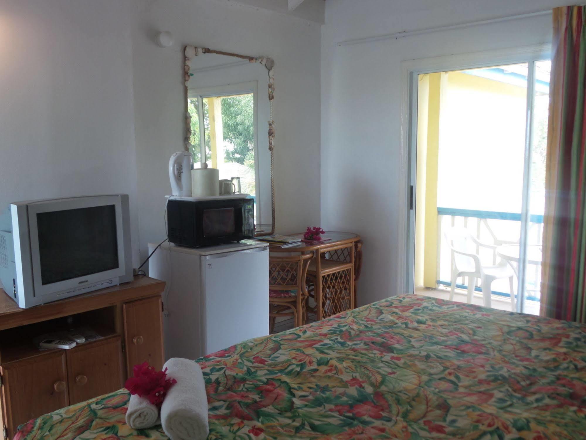 Anchorage Inn Dickenson Bay Εξωτερικό φωτογραφία