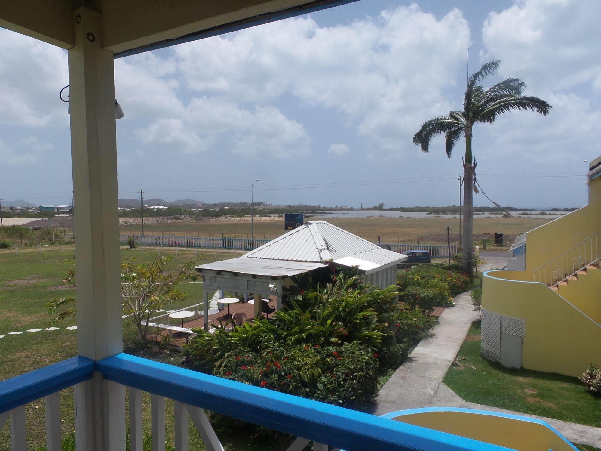 Anchorage Inn Dickenson Bay Εξωτερικό φωτογραφία